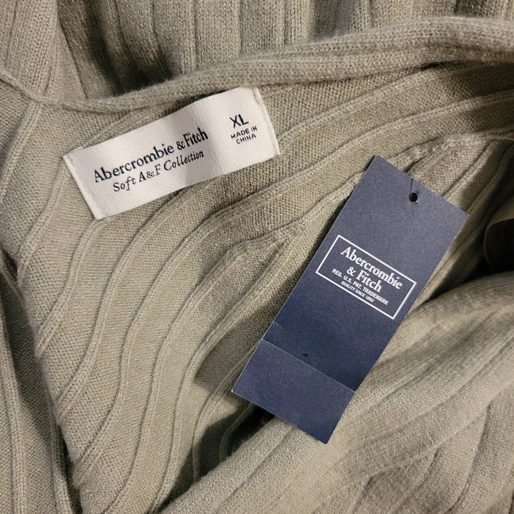 Abercrombie Soft A&F Green Ribbed Boxy Sweater